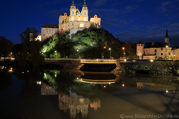 Stift Melk Burg romantische Nachtpanorama mit Altstadt