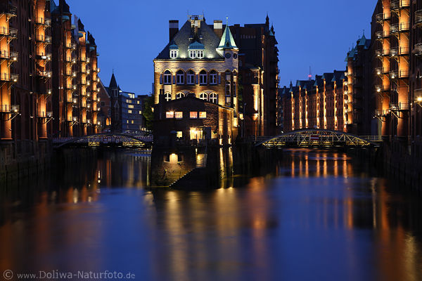 Hamburg storage city water Castle night lights historic freeport architecture flood