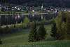 1201573_Techendorf am Weissensee Wasser Naturpark Grnidylle Foto Blick von Bergwiese in Abendlicht