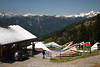 1202346_Berghtte Thermiktreff Foto Flugplatz Emberger Alm Bffet in Bergpanorama ber Oberdrautal