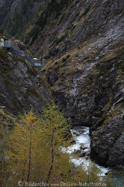Aussichtskanzel in Schlucht Dabaklamm Felswnde