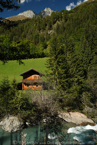 Heuscheune Bergwiese Bachwasser Natur unter Wunspitze