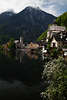 105681_Hallstatt Alpenstadt unter Dachstein-Gipfel am Wasser Hallsttter Seeufer Fotografie Berge & Seelandschaft Salzkammergut