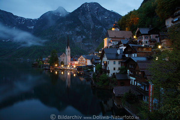 Hallstatt See malerische Alpenpanorama unter Dachstein Gipfel