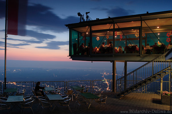Karren Glaspalast Panoramarestaurant Bergstation in 976 m ber Dornbirn-Nachtlichter