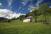 1202218_Gnoppnitz Fotos Bergdorf in Alpenlandschaft Kirchlein Kapelle Huser grne Naturoase Bilder